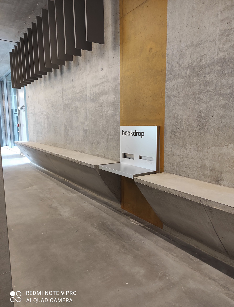 Abb. 9: Bookdrop (Foto: Nicole Grützner)