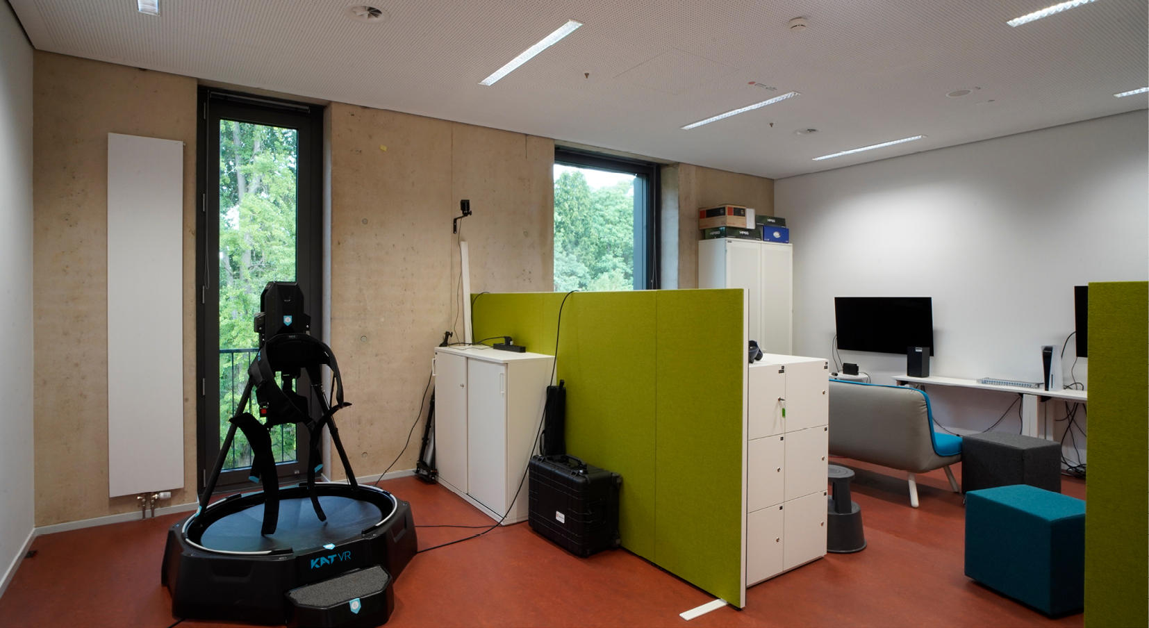 Abb. 4: VR-KAT Walk mini S im Game Lab (Foto: Aaron Beller)