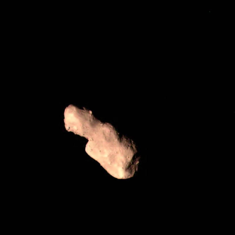 Figure 1 
               Image of Toutatis by Chang’e 2 engineering camera designed to monitor the state of the solar panel on December 13th, 2012.
            
