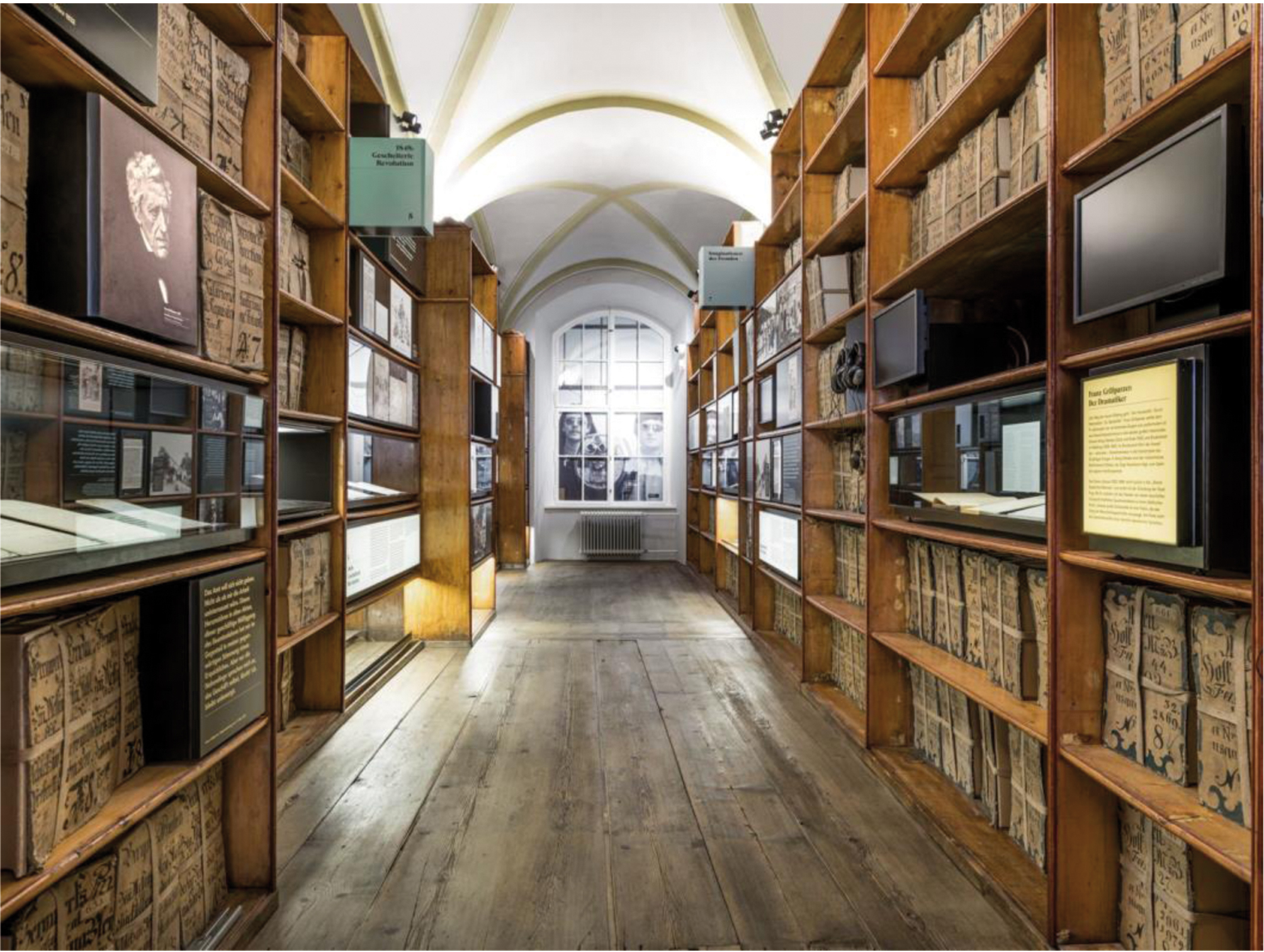 Abb. 1 Dauerausstellung, 2. Stock