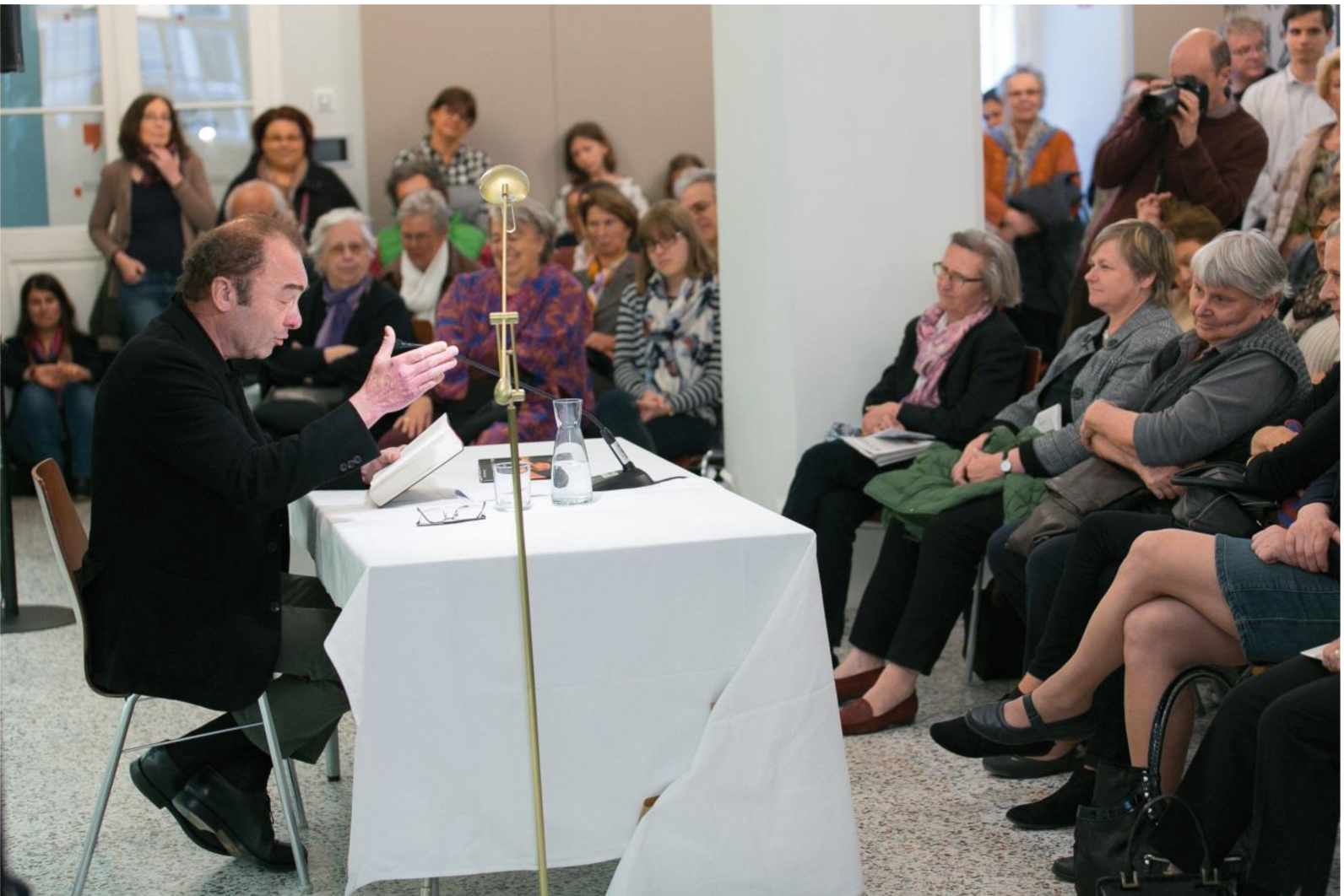 Abb. 4 Lesung von Robert Menasse