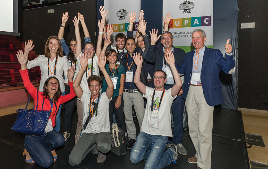 Hands-up for the success of ICGC-6 from the cheerful group of local organizers.