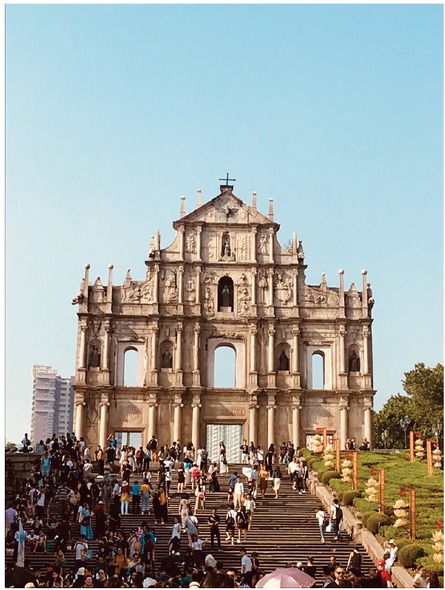 Figure 26 
					Ruins of the church of Saint Paul; photograph by the author (2018)
				