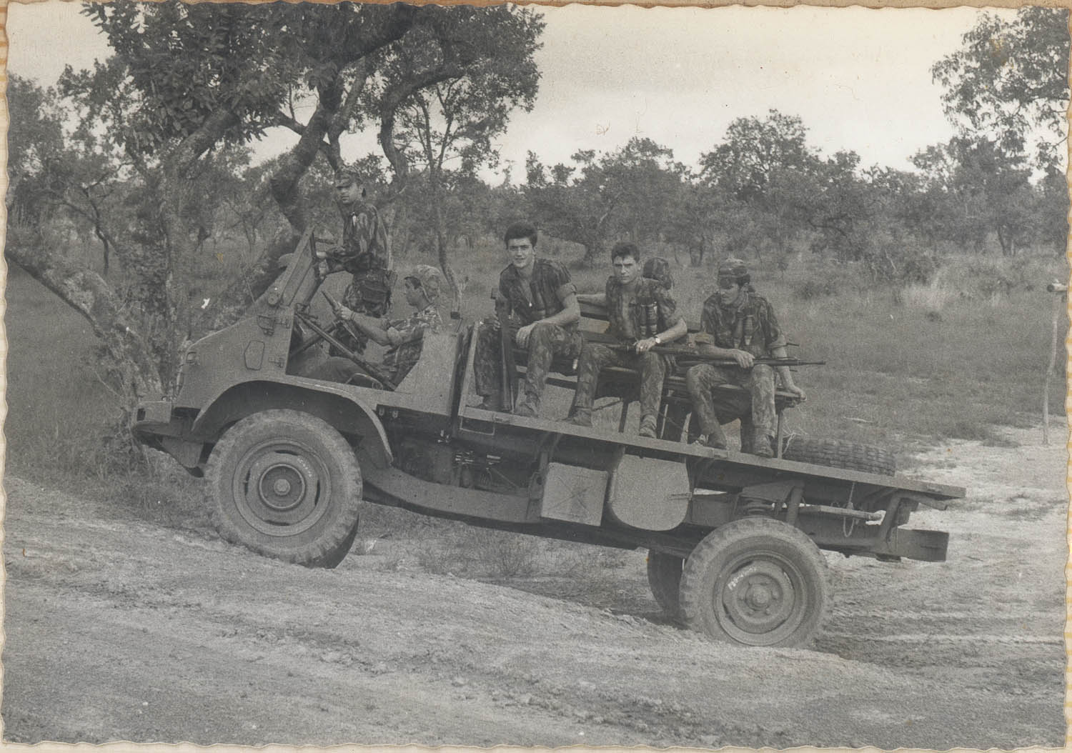 Figure 2
Portuguese soldiers on a Portuguese Army Berliet truck. Private collection of Joaquim Barroca.
