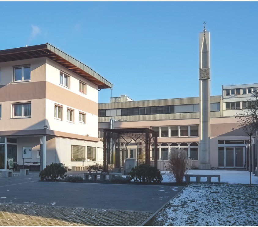 4 Stuttgart, Kesselstraße 27, Bosnische Moschee in einem ehemaligen Gewerbebetrieb mit Minarett von 2015, Aufnahme 2017