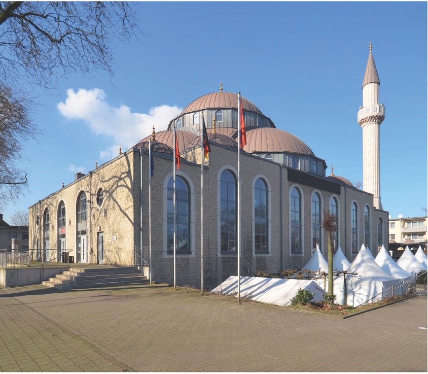 6 Duisburg-Marxloh, Warbruckstraße 51, Merkez-Moschee, 2008, Entwurf: Cavit Sahin, 2025