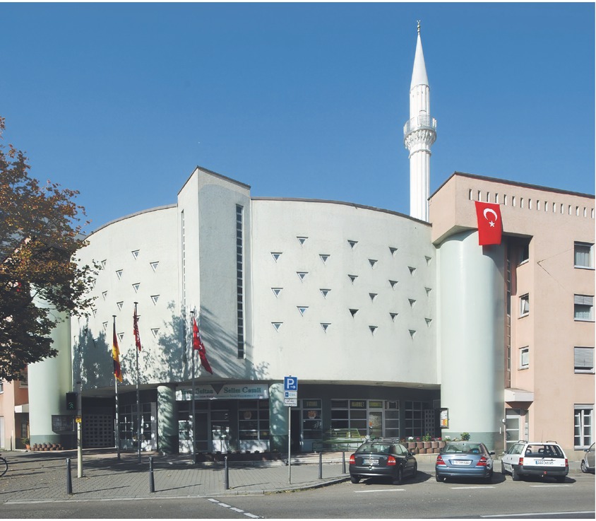 7 Mannheim, Luisenring 28, Yavuz-Sultan-Selim-Moschee, 1992–1995, Entwurf: Herbert Geißler und Mehmed Bedri Sevinçoy, 2017