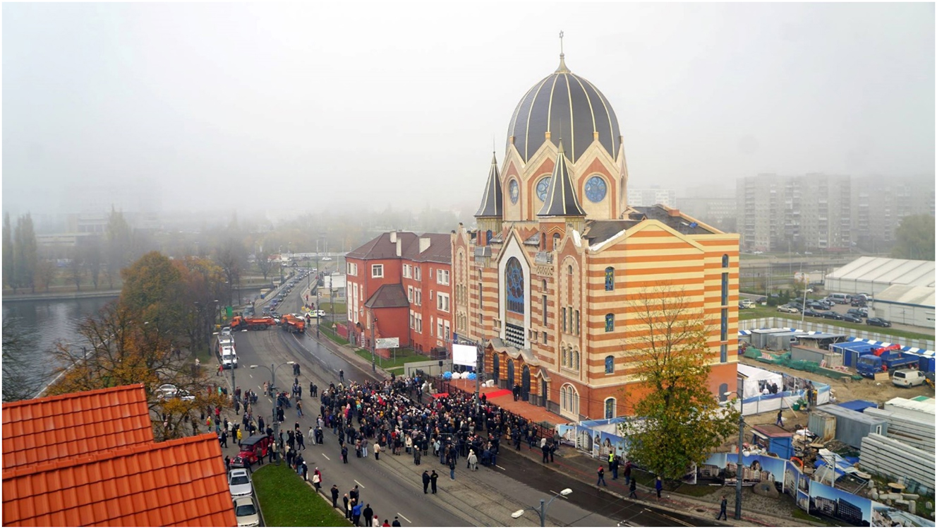 Figure 1: 
The opening of the rebuilt synagogue in Kaliningrad in 2018.
