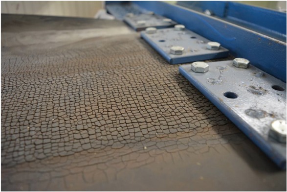 Figure 4 Detail of mounting the end of the conveyor belt