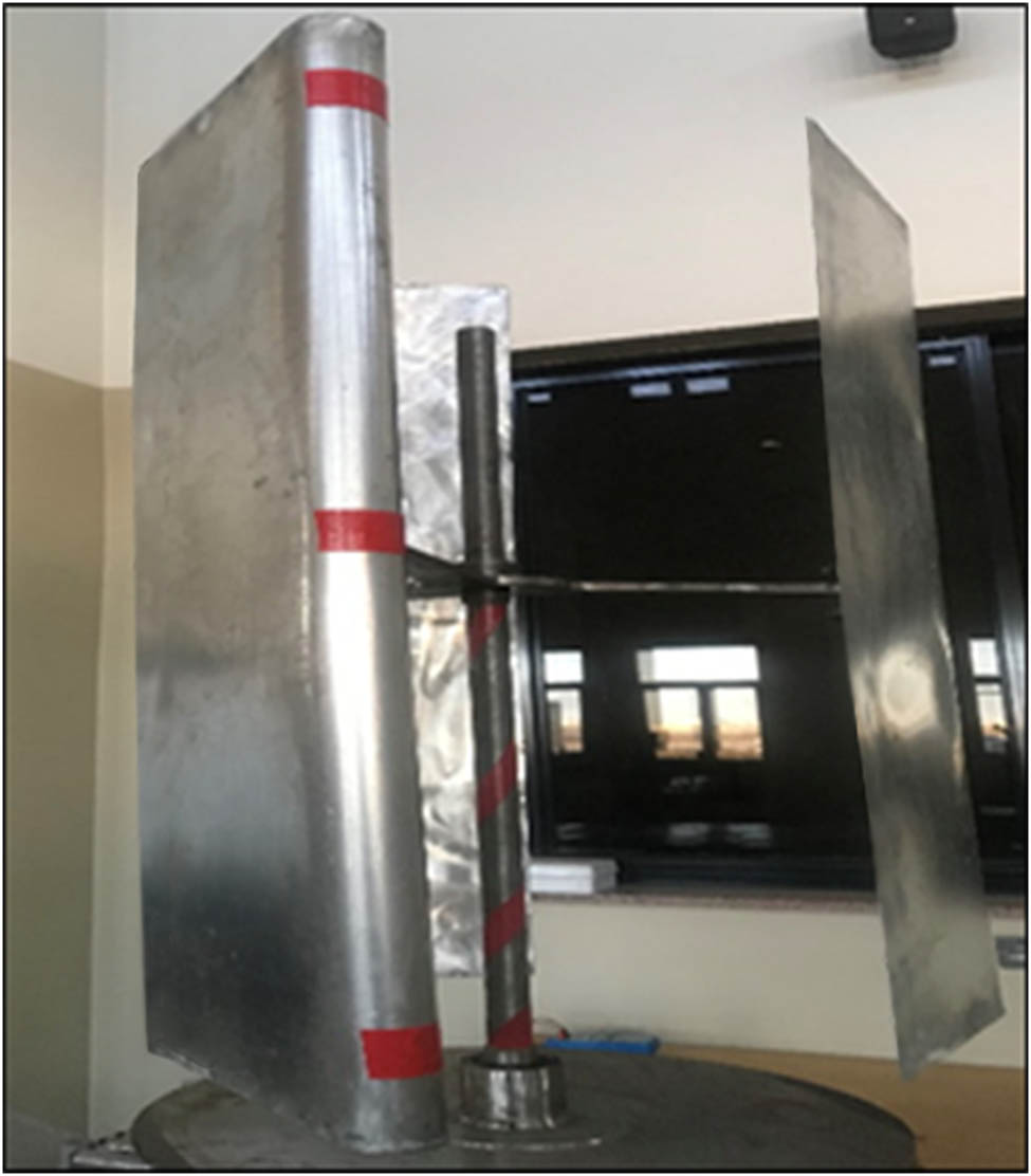 Figure 2 
                  VAWT prototype with 1 m three-blade H-Darrieus.
               