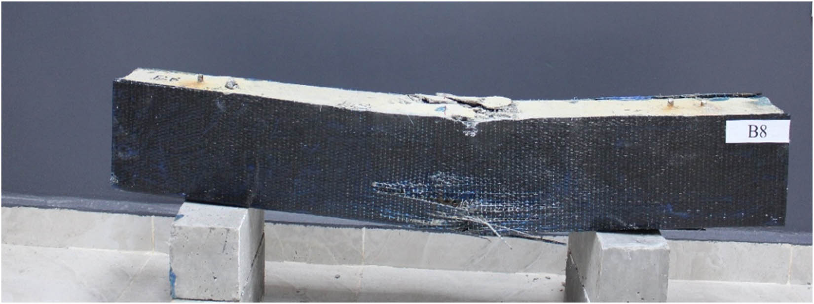 Figure 26 
                  Crack pattern for beam B8.
               