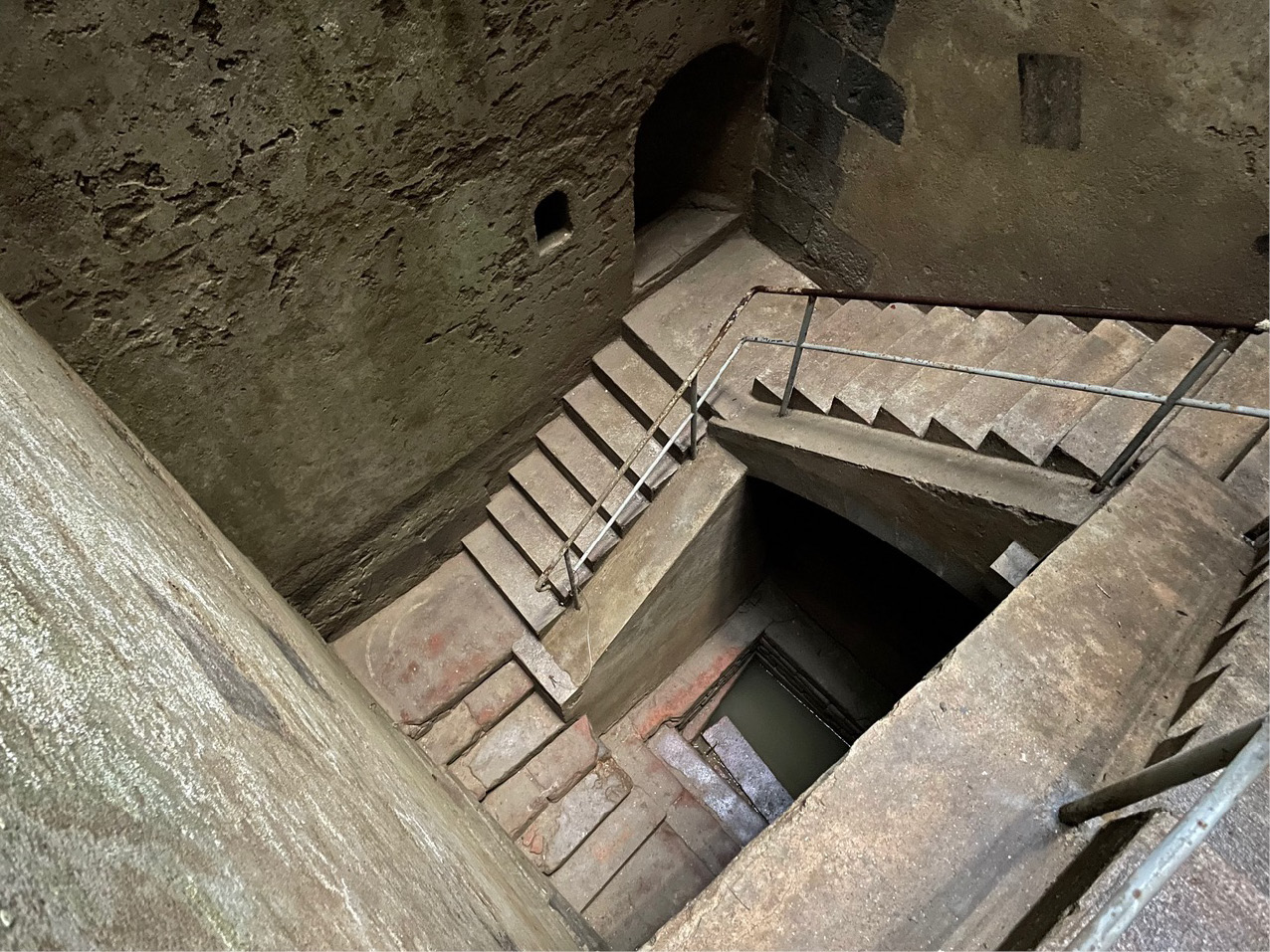 Figure 3: Cologne Mikveh, View Looking Downwards. Photo: Author, with thanks to Michael Wiehen and Archäologische Zone/Jüdisches Museum, MiQua. LVR-Jüdisches Museum im Archäologischen Quartier Köln for access to the site.