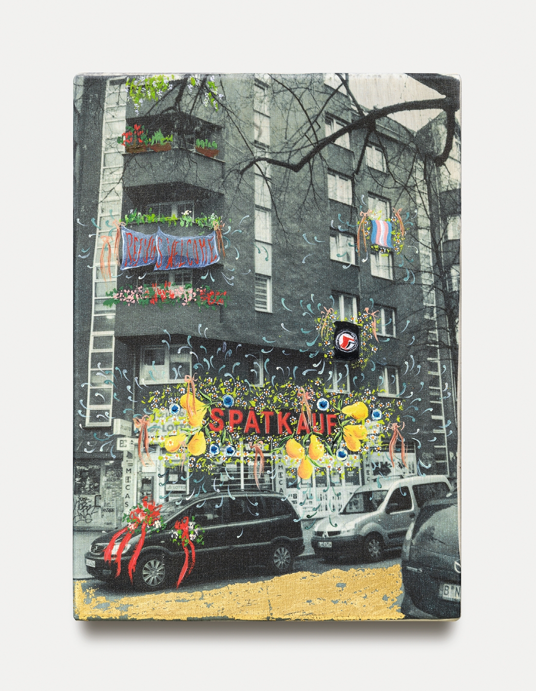  Zu spät (V), 2022
23 karat gold, inkjet print and oil on canvas
30 × 21 cm
Courtesy of the artist and Tanya Leighton, Berlin/Los Angeles.
Photo: Gunter Lepkowski