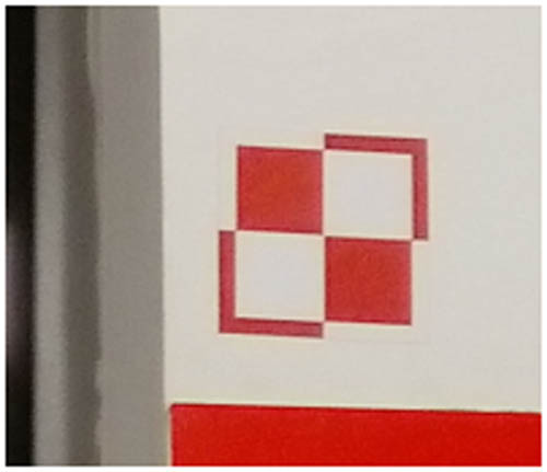 Photograph 4 Adjustment points used in the laser scanning method.