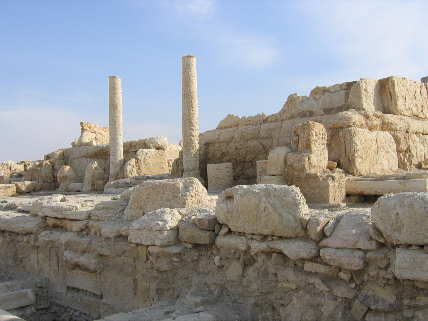 Fig. 1: The entrance to the building that housed Basilica I, which was previously used as a synagogue (the photo is courtesy of Aleksandra Kubiak-Schneider).