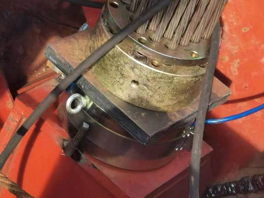 Figure 10 
                  Pressure ring.
               