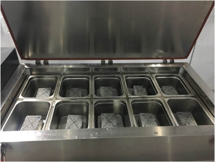 Figure 6 
                     Instrument used for frost resistance test.
                  