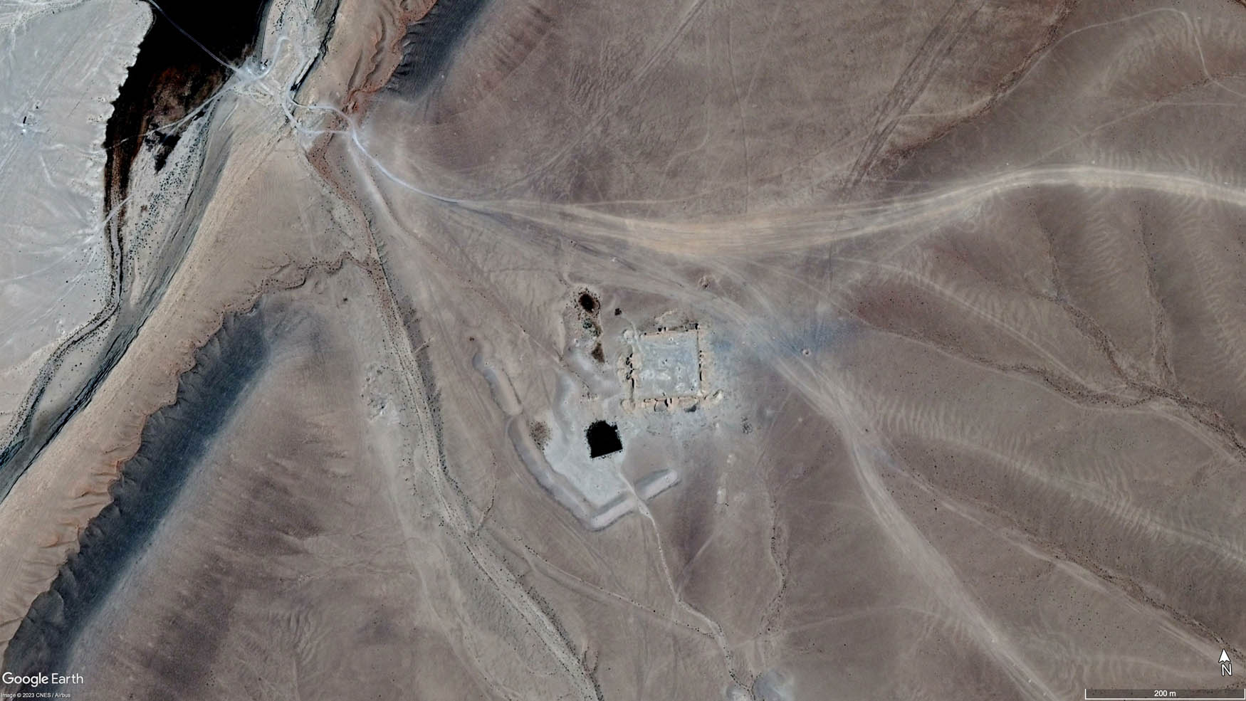 Figure 11 
               Location of Khan al-Manqura [copyright in image].
            