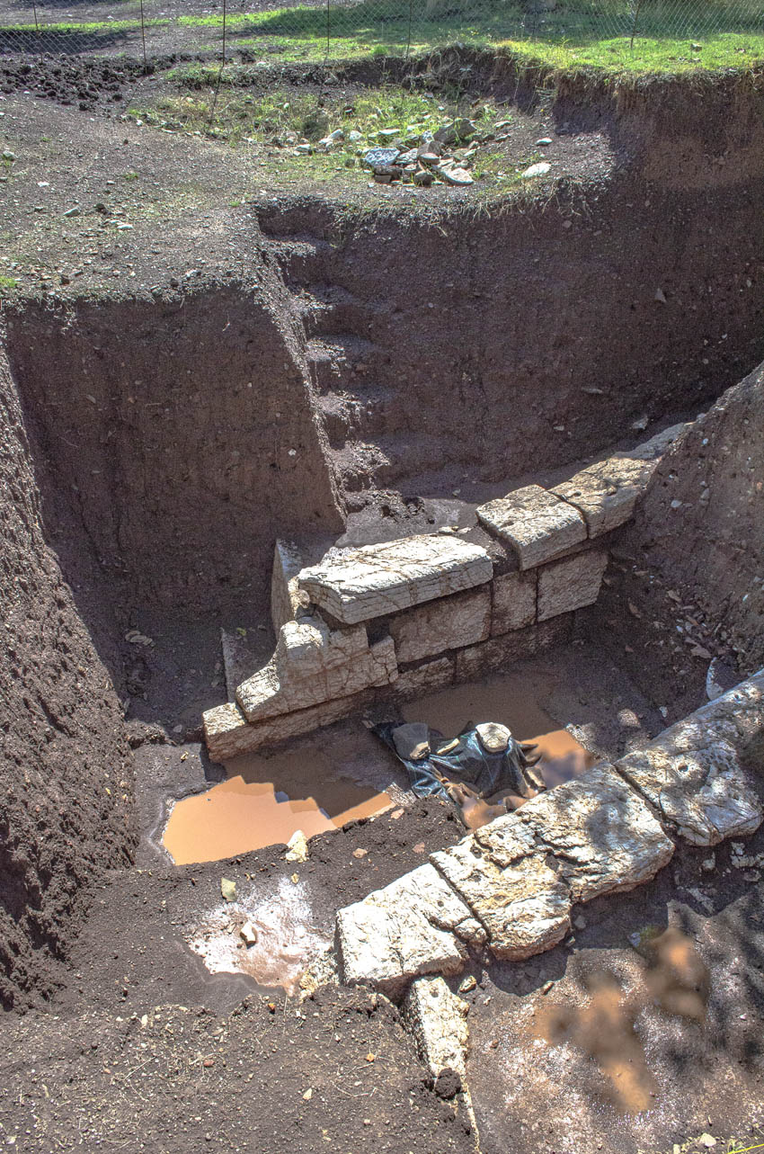Figure 2
The excavated (northern) entry to the tunnel, closest to the hippodrome. Acoustic tests here bear no relationship to original conditions due to the high earthen walls on all sides that were formed after site abandonment (Image: P. Jordan).