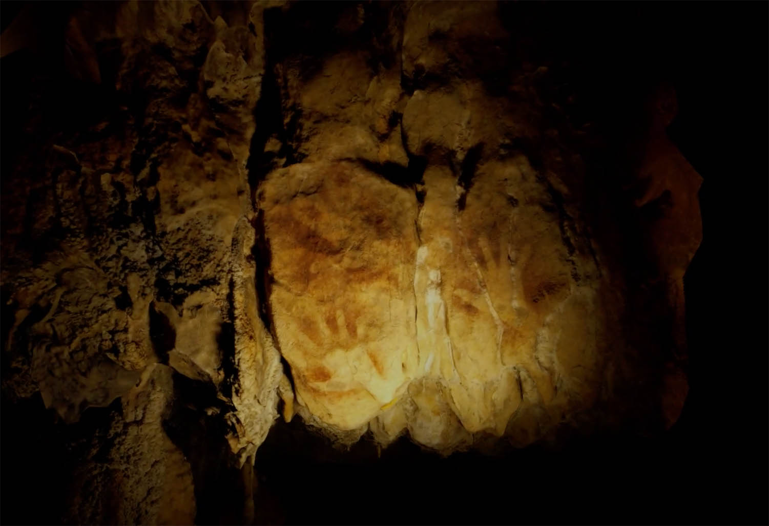 Figure 2
La Garma cave hand stencils as depicted in the VR app.