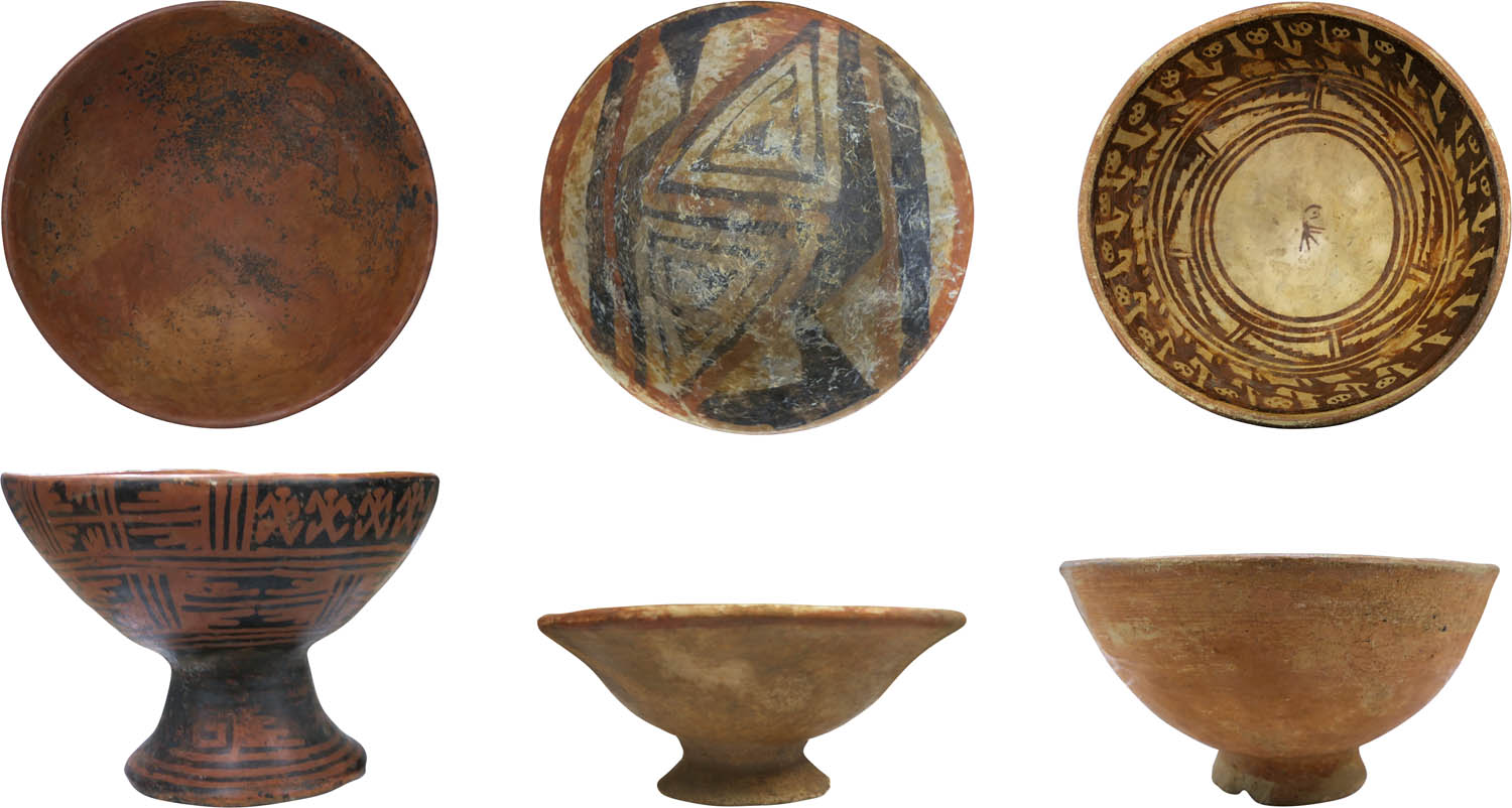 Figure 1 
               Examples of bowls with a pedestal foot with Capulí (left – CA230359), Piartal (middle – CA230361), and Tuza (right – CA230353) style decoration. Vessel shapes are representative of each ware. Images not to scale.
            