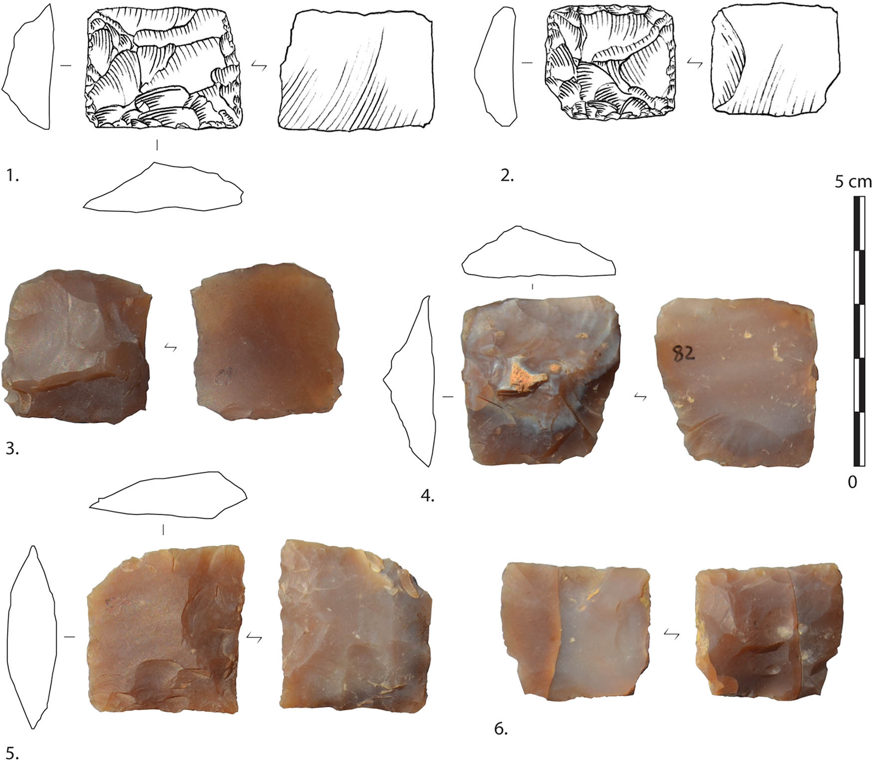 Figure 14 
               Gunflint of “Mediterranean-style” from the WS003 site (drawing P.-A. B.; photo B. M.-R.).
            