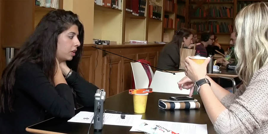 Figure 2
EKT’s head turned left, gazing at JOA’s phone.