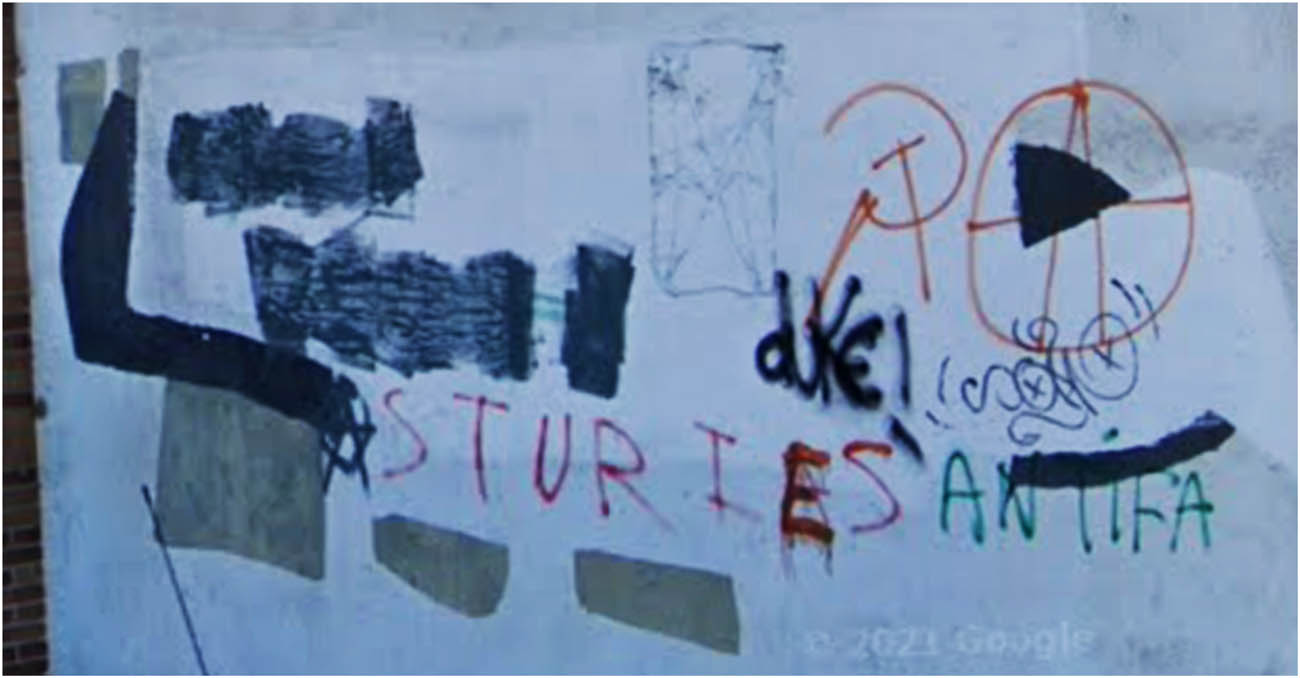 Figure 11 
               Graffiti about Asturian ideologies.
            