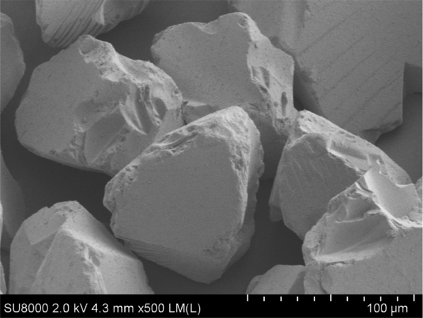Fig. 1: 
					SEM images of silica gel 60–200 μm.
				