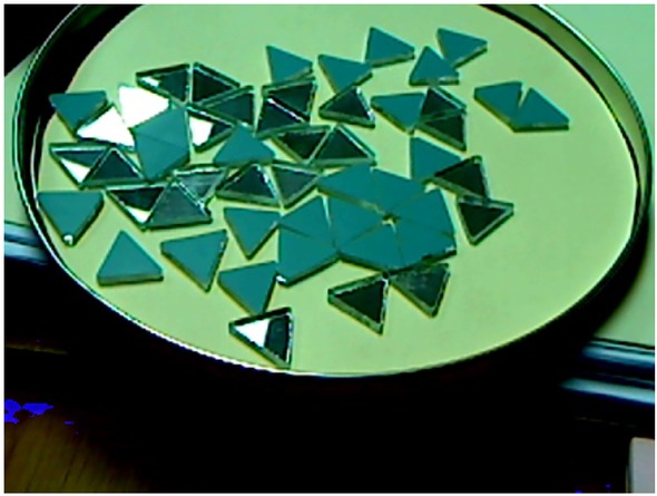 Figure 14 Mirror container