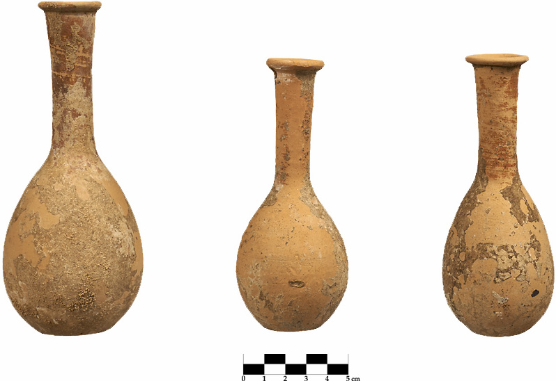 Figure 6. Sfakaki, plot of IRIS Hotel Inc., Grave 7, bulbous unguentaria.