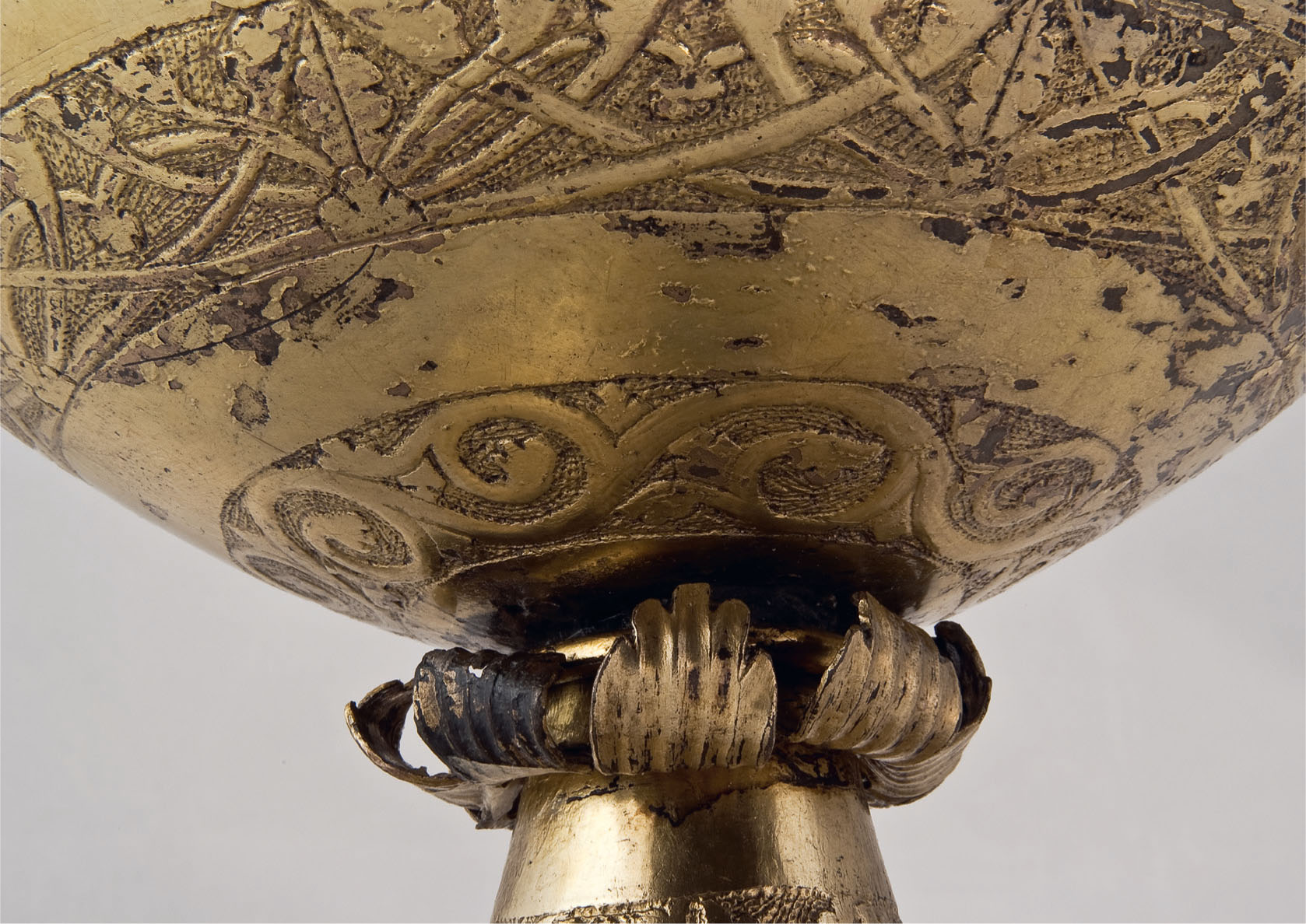 5 Covered cup from the Chungul Kurgan, detail of cup and attachment of foot