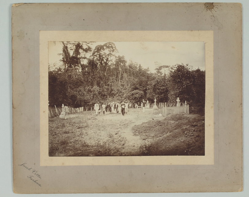 8 
Jacob Vitta, untitled, before 1910, 15.1 × 20.3 cm, mounted on cardboard. Author’s collection