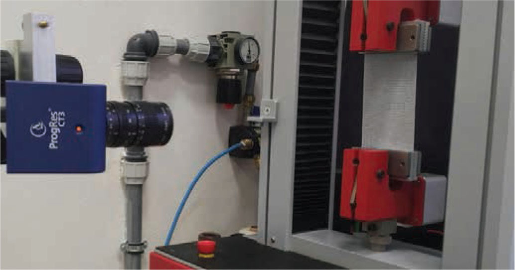 Figure 8 Setup of Testometric M350-5CT instrument and high-speed camera